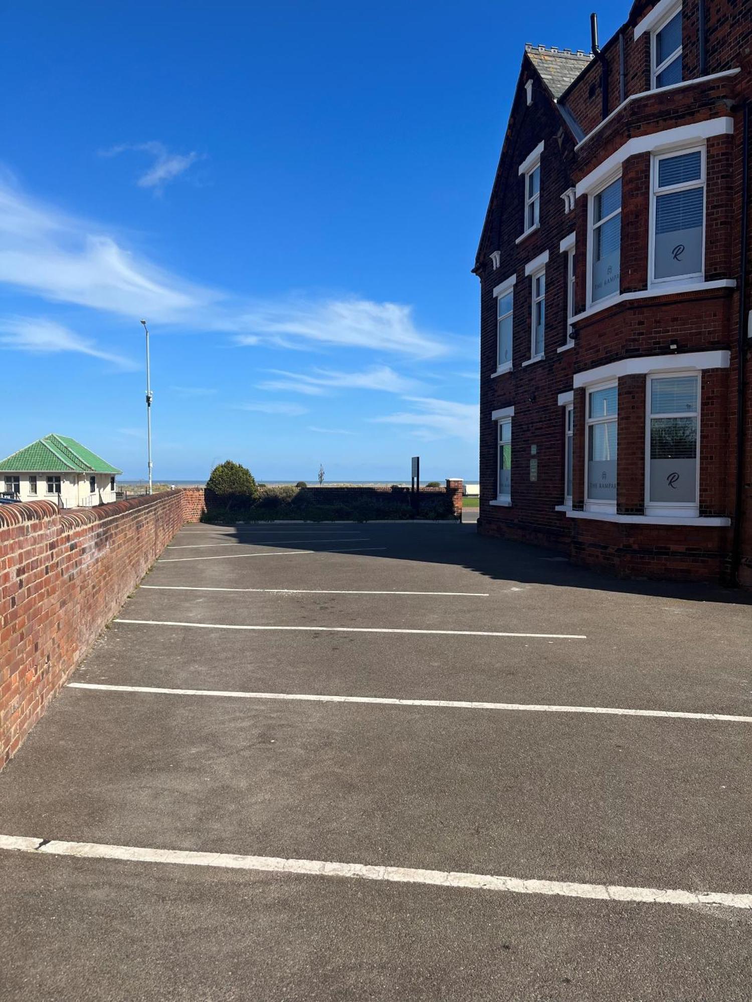 Aparthotel The Rampart Great Yarmouth Exterior foto